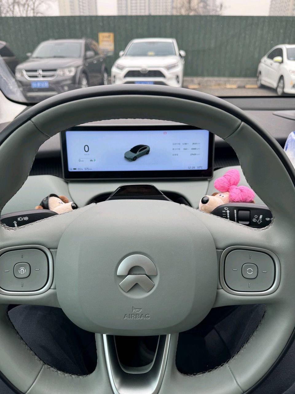 疾驰E300L换尊龙凯时ET5，电车通勤代步新体验